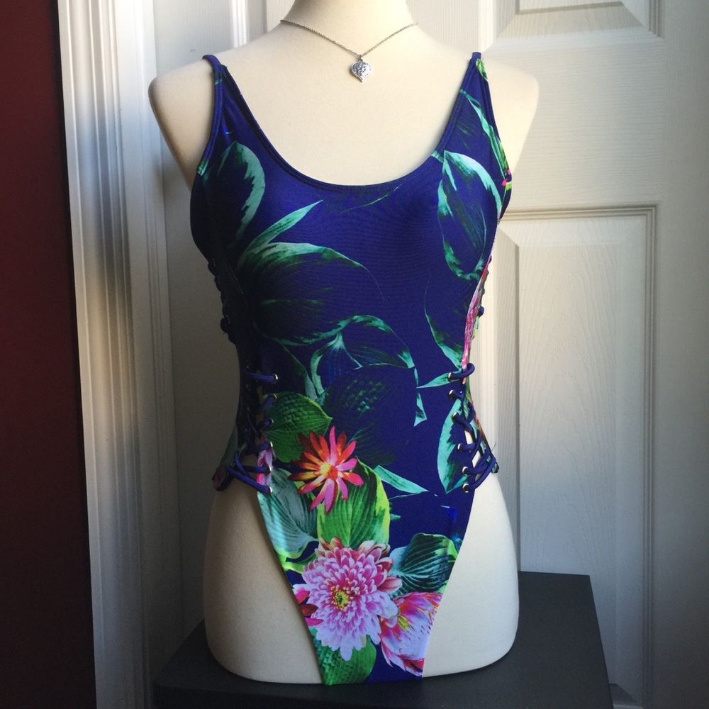 Tinibikini Blue One Piece Navy Floral Swim…